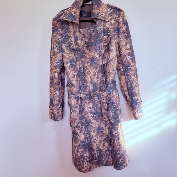 TAYION Luxury Fabric Women’s Coat - Picture 10 of 10